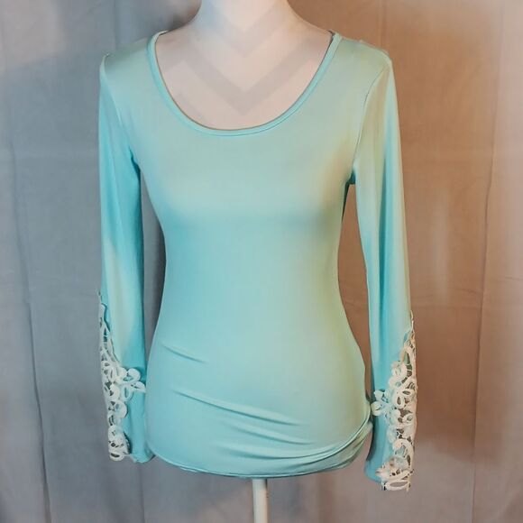 Mint Green Lace Sleeve Women's Top - Picture 8 of 8